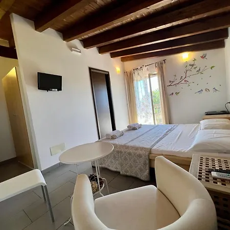 بيت ضيافة Residenza Cerci فالمونتوني